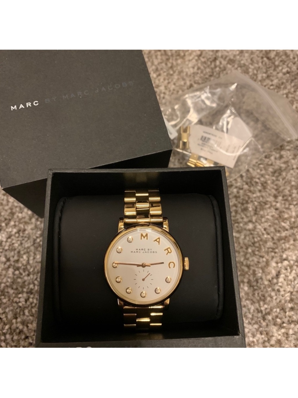 Marc by Marc Jacobs Gold Watch - Picture 3 of 5